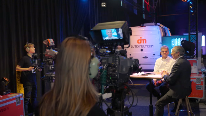 Presentatie talkshow 'CUE TALK' - CUE 2024 - Ahoy Rotterdam - 15-16-17 januari 2024