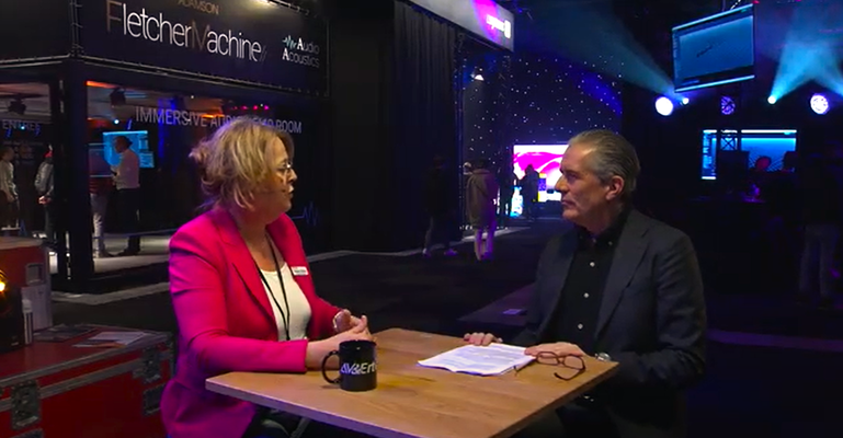 Presentatie talkshow 'CUE TALK' - CUE 2024 - Ahoy Rotterdam - 15-16-17 januari 2024