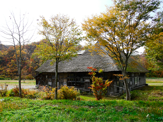 １０月　古民家（宇津沢） Old folk house in Uzusawa