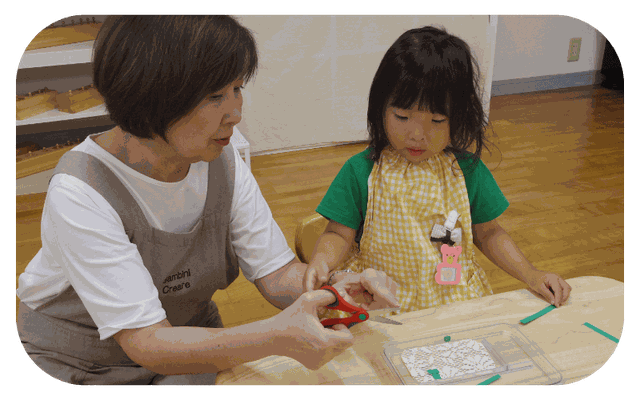 お仕事を選ぶ様子