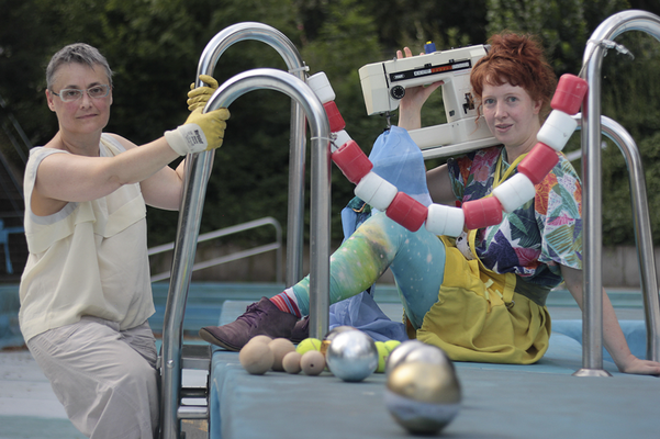 FUTURE NOW FESTIVAL 2020 Elisabeth Flunger & Stephanie Müller / Artists in Residence / Future Now @ Freibad Mirke. (c) B.Schiel