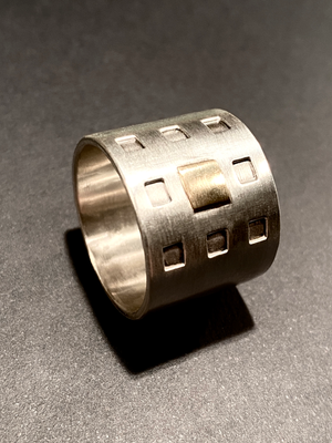 „SOLD“ – Ring für Eef (Silber mit Gold) | Prsten pro Eef (stříbro se zlatem)