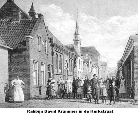 Rabbijn Krammer in de Kerkstraat.