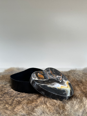 Houten hart doosje voor as, sieraden of andere herinneringen 8,5 x 9 x 3 cm. 
