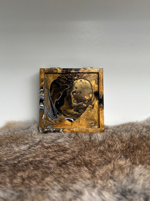 Houten doosje met hartvorm voor as, sieraden of andere herinneringen 11 x 11 x 5 cm. 