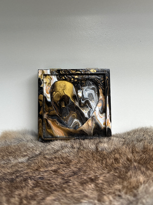 Houten doosje met hartvorm voor as, sieraden of andere herinneringen 11 x 11 x 5 cm. 