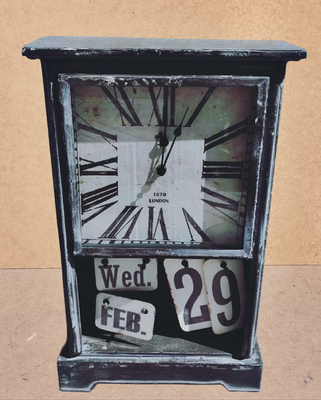 Reloj chapa con calendario de fichas manual. Ref 313188. 33x53x13