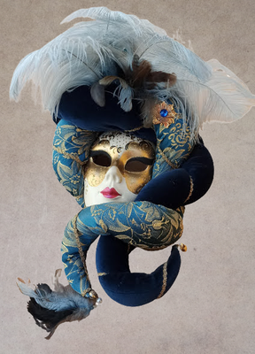 Máscara veneciana artesana. 47x26x24