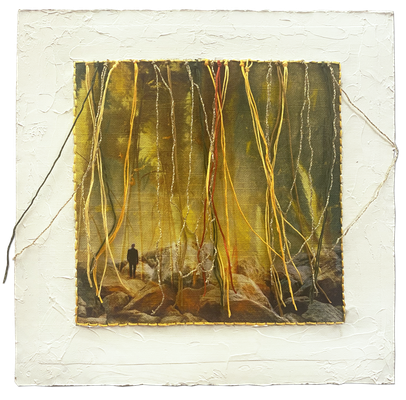 "Traumwandler", 30 x 30 cm inkl. Rahmen, Stoffdruck, Halbedelsteine, Buntstifte, Fäden, auf Pappwabenplatte
