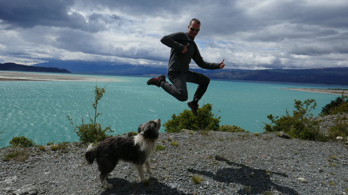 Dog-Jump an der Carretera Austral in Chile, 2016