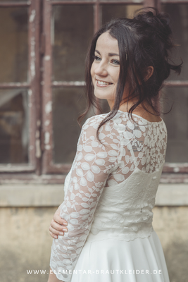 Spitzentop für deine Hochzeit im Boho Stil - elementar Brautkleider