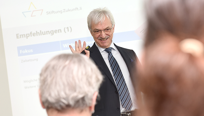 April 2016 LPC zu Besuch bei der "Stiftung Zukunft Liechtenstein"