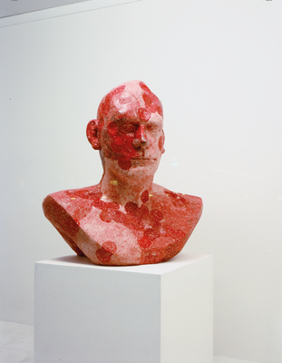 Biomorphes Portrait | 1997 Gypsum | Pigment 100 x 85 x 50 cm