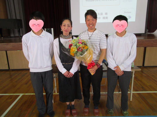 東大阪市立花園中学校 トランスジェンダー講演家 大久保暁 東大阪市立花園中学校 トランスジェンダー講演家 大久保暁