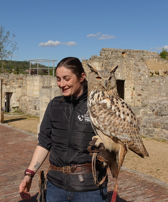 De l'Oisellerie, Mélissa et le hibou Grand-Duc de Sibérie.