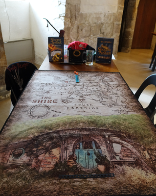 La Salle de garde du Château de Dormans accueillait les Jeux 2 Rôles.