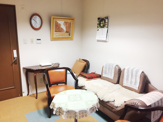 面接室オレンジ