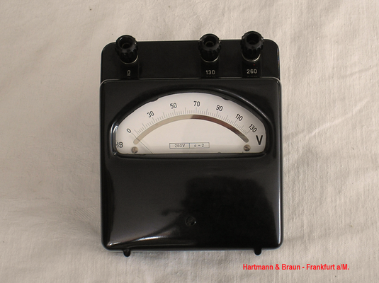 Bild 586 -  Hartmann & Braun Frankfurt a/M. - Labor Voltmeter Typ. Htikv – 130 - 260 Volt W / G – Kl. 0,5 %. -  Fertigungsjahr ca. 1959