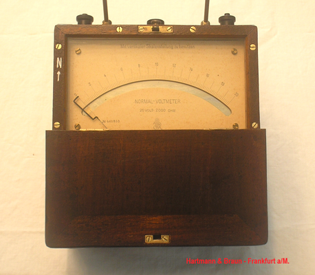 Bild 670 - Hartmann & Braun - Frankfurt a/M. - Voltmeter DC – Modell Wnv. – 20 Volt - Fertigungsjahr ca. 1915
