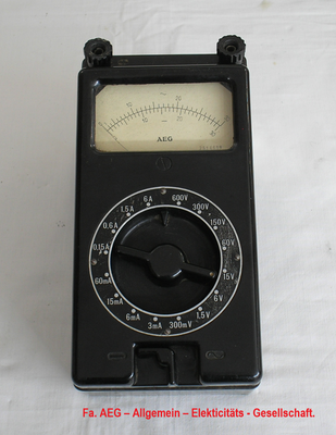 Bild 622 - Fa. AEG – Allgemein – Elekticitäts – Gesellschaft - Multimeter AC / DC - Fertigungsjahr ca. 1950