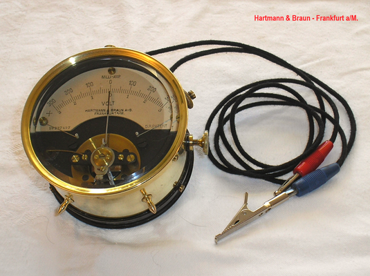 Bild 461 - Hartmann & Braun Frankfurt a/M. - Spannungsmesser Typ. G 3 . Fertigungsjahr 1907