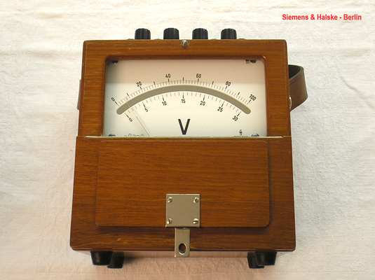 Bild 474 - Siemens & Halske - Berlin - Labor Voltmeter Gleichspannung bis 300,0 Volt - Fertigungsjahr 1962