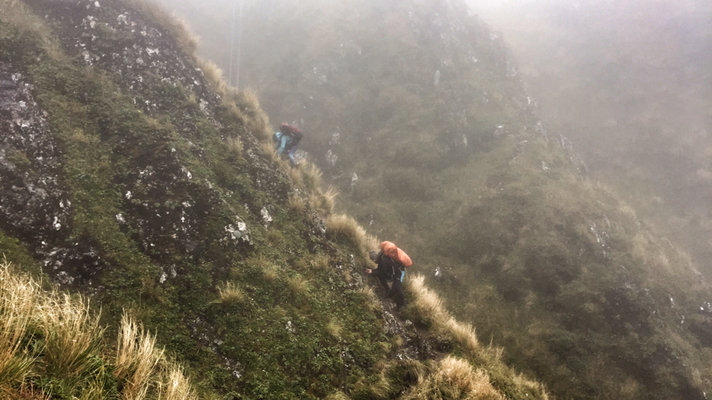 Starker Regen und Sturm Tararua Crossing