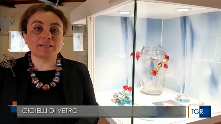 "Glass, italian jewels between '800  and' 900" - Bianca Cappello