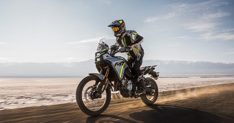CFMOTO 450MT