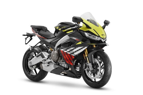 Aprilia 660 Factory in Shakedown Yellow, Ansicht vorne rechts
