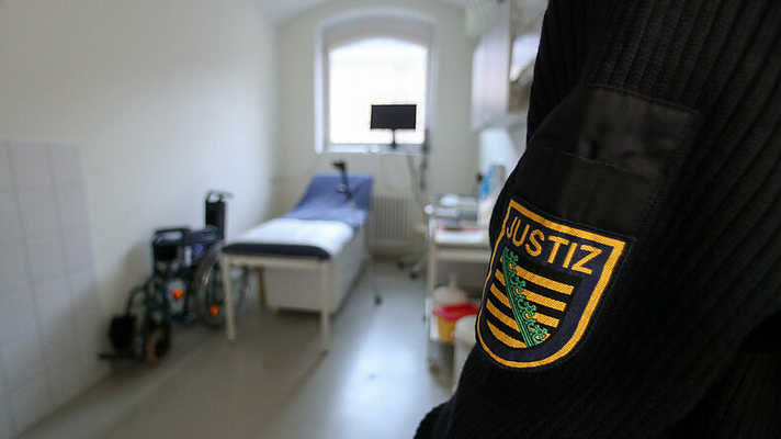 3-8-teilige Reihe Knast in Deutschland