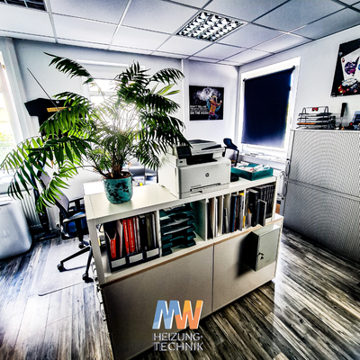 Hier ein Blick in das kleine, aber feine Büro, Backoffice der Meisterwinter GmbH.