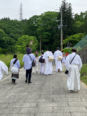 前宮本殿までの道