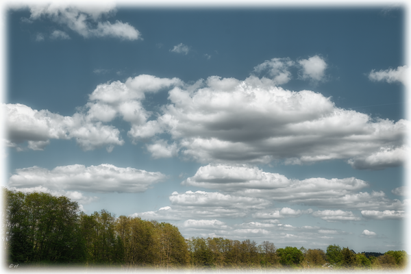 Das Spiel der Wolken über diesem Gebiet