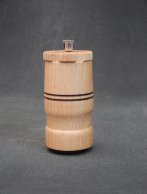 Pfeffer / Stahl, Buchenholz, ca. 5 x 11,5 cm, CHF 65.-, Lieferbar