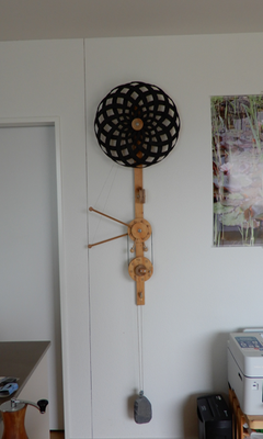 kinetische Skulptur, div. Hölzer, z.T. gedrechselt, Prototyp,   VIDEO