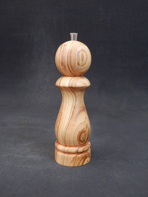 Pfeffer/Stahl, Ölbaum, ca. 6 x 20 cm, CHF 105.-, VIDEO
