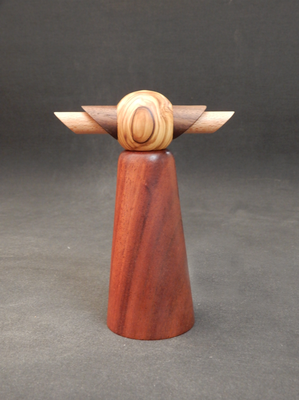 Pfeffer/Stahl, Sipo/Olive/Schwarznuss/Buche, ca.13 x 17 cm, CHF 115.-