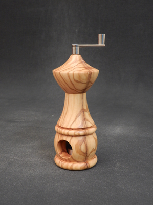 Muskat / Stahl, Ölbaum, ca. 7,8 x 16,6 cm, CHF 80.-, Lieferbar
