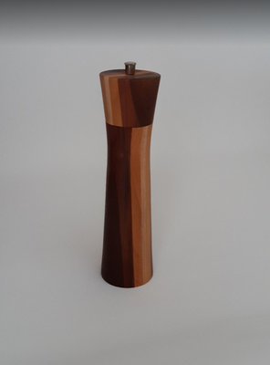 Pfeffer/Stahl,   Ahorn, Kirsch-, Apfelbaum & Schwarznuss,   ca. 6 x 24 cm,   CHF 115.-