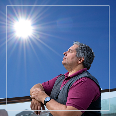 Heiler Jesus Lopez genießt die Sonne