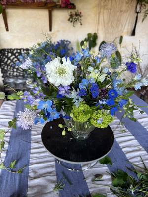 4月flower lesson/青花のいけ込み