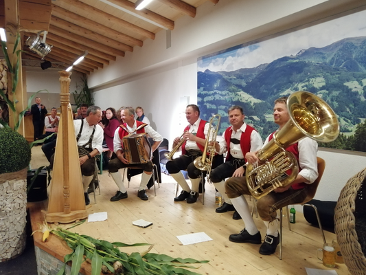 27. September: Mit echter Volksmusik in den Herbst - Schneiderhäusl Musig
