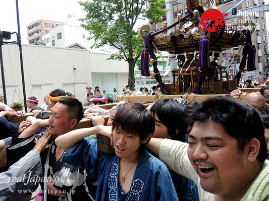 「横浜祭友会」2016年 横浜開港祭 みこしコラボレーション_YH16_055