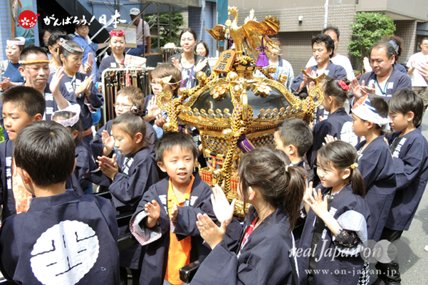 〈鳥越祭〉西三筋・子供神輿渡御 @2013.06.09