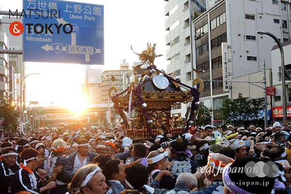 〈下谷神社大祭〉本社神輿渡御 2016.05.08 ©real Japan 'on! (sty16-032)