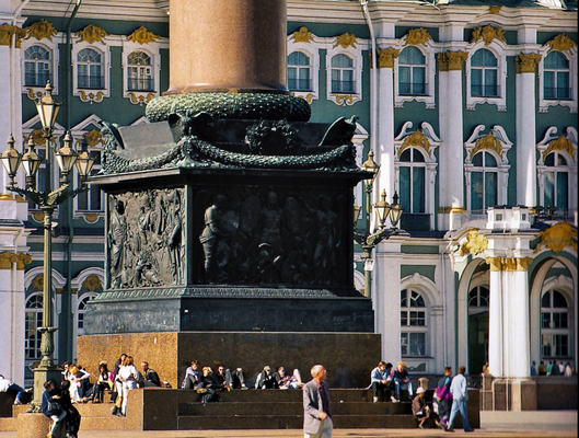 2018 | St. Petersburg | Eremitage | Alexandersäule | 47,5 m hoch | 650 Tonnen schwer | Aus einem einzigen Granitblock gefertigt | 1829-34 | Von Auguste Ricard de Montferrand.