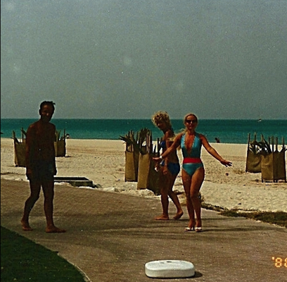 1988 | Dubai, VAE, «Jebel Ali Beach Hotel». Mit Mary & Otti Hofmann.