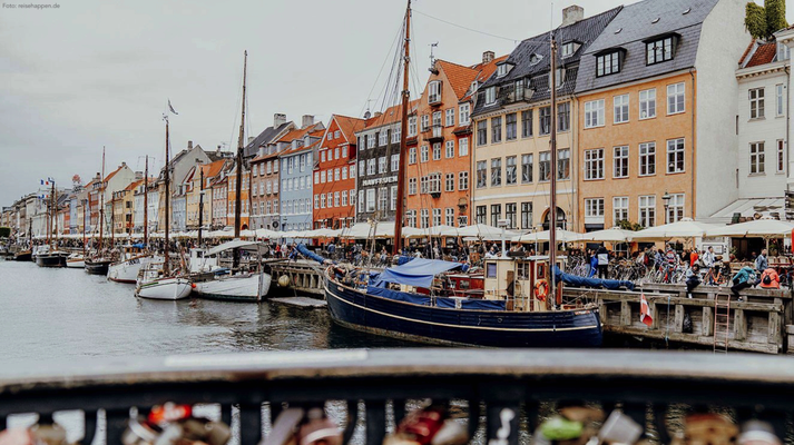 Kopenhagen '21 | «Nyhavn». Start zur Kanal- und Hafenrundfahrt.