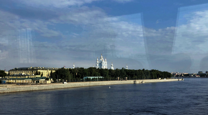2018 | St. Petersburg | Stadtrundfahrt | Blick auf die Haseninsel mit der Peter-und-Paul-Festung.